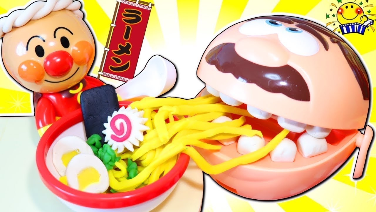 ラーメンとカレーをキッチンでお料理対決★
