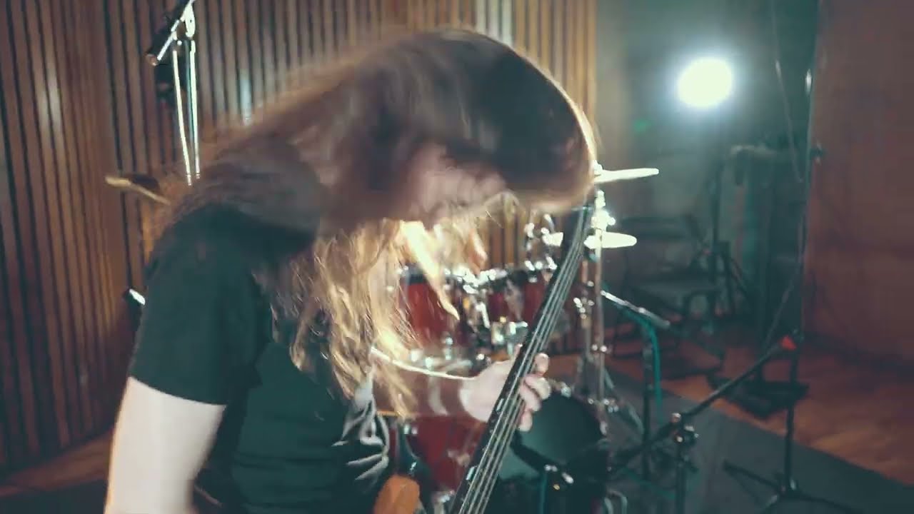 Ka'aper - Looking For A Human [Official Video]