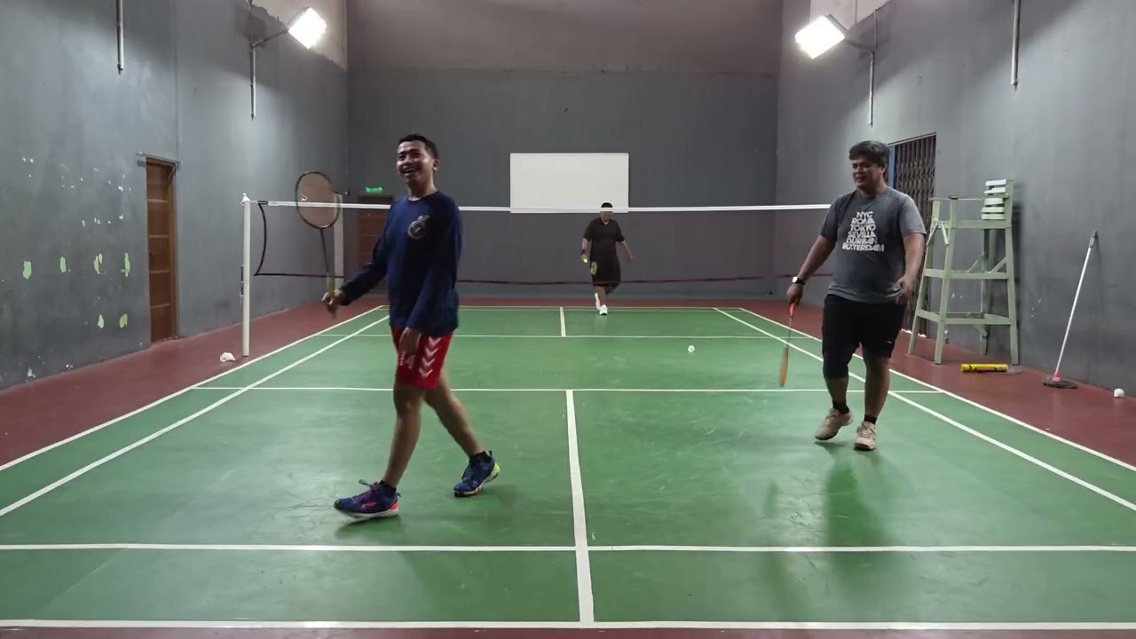 Wahyu/Lepis Vs. Gilang/Pepi
