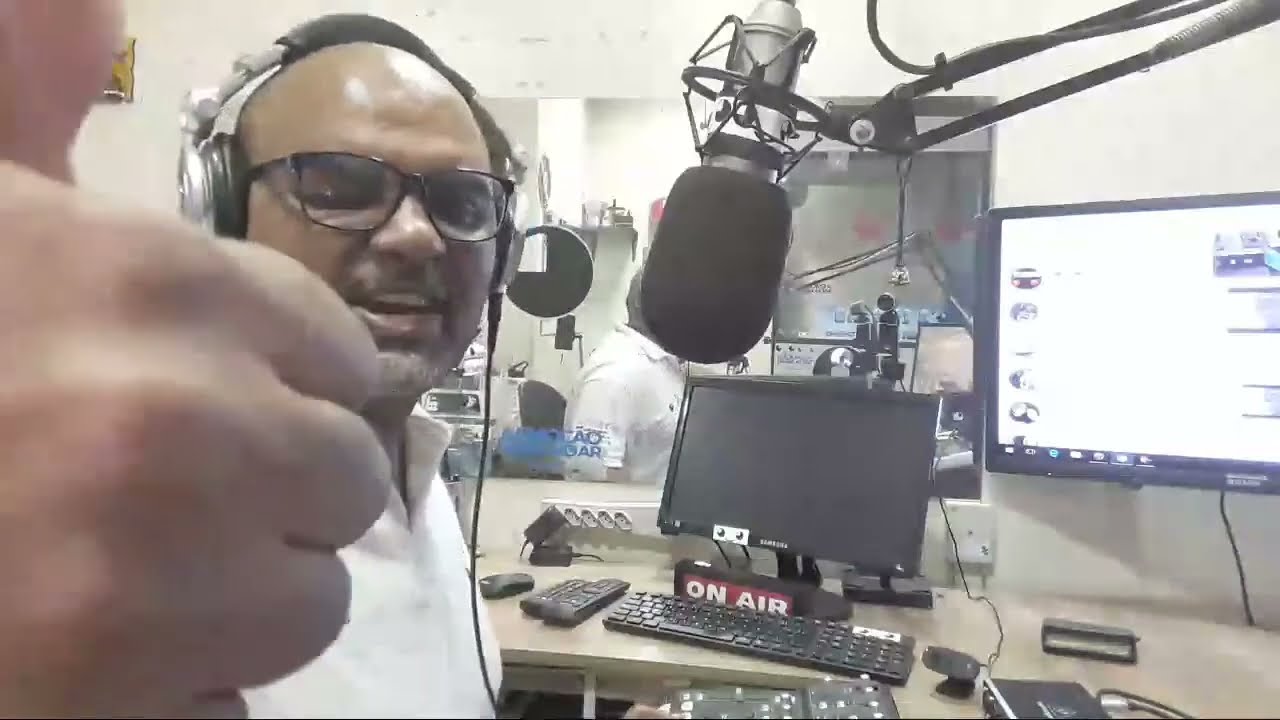 COMO USAR O CELULAR COMO CAMERA PRA FAZER LIVE BY TONINHO ◕‿◕