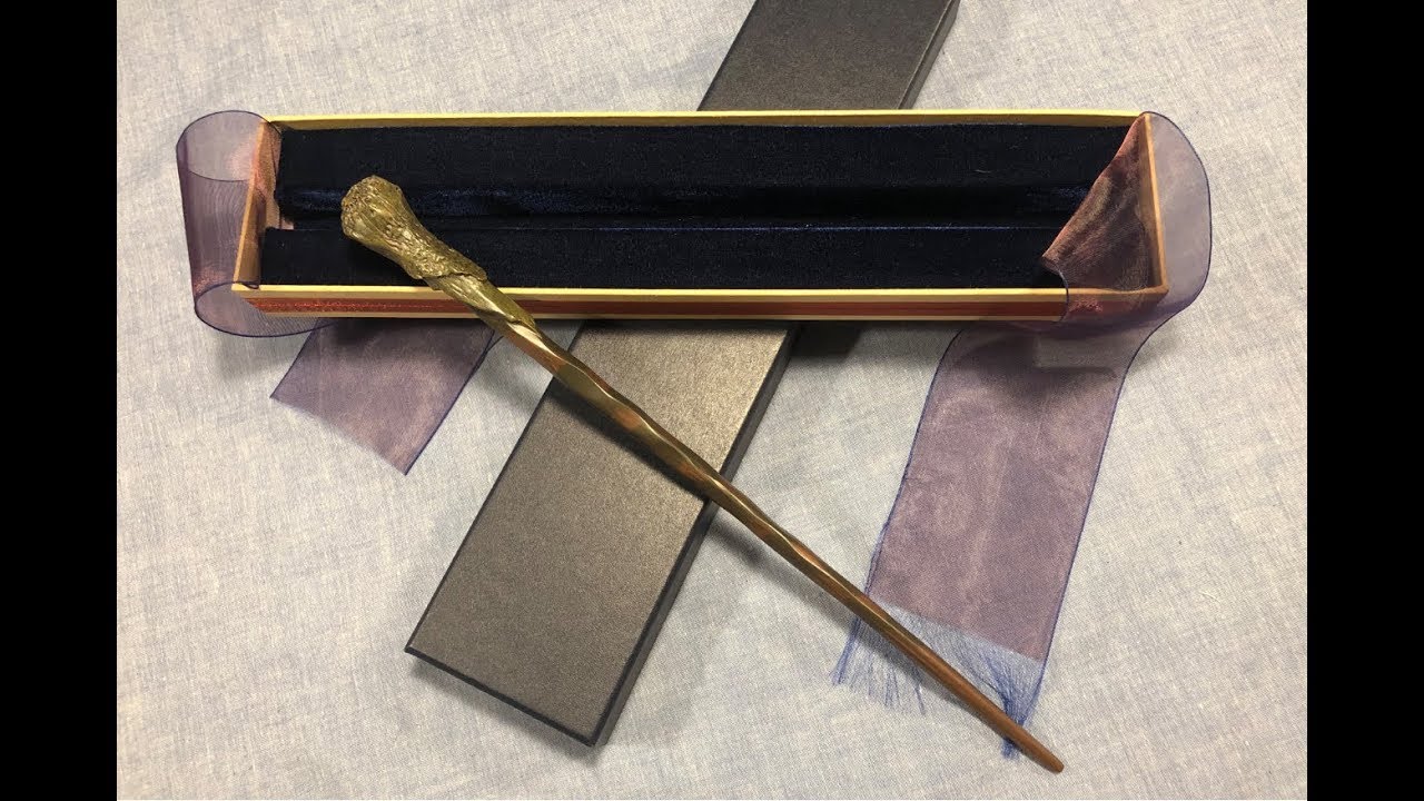 Ron Weasleys Wand in Ollivander Wand box!