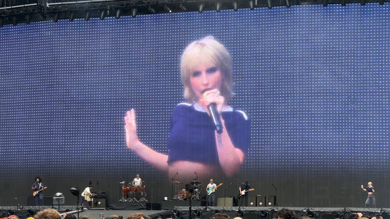 Paramore Eras Tour London Night 4 Hard Times