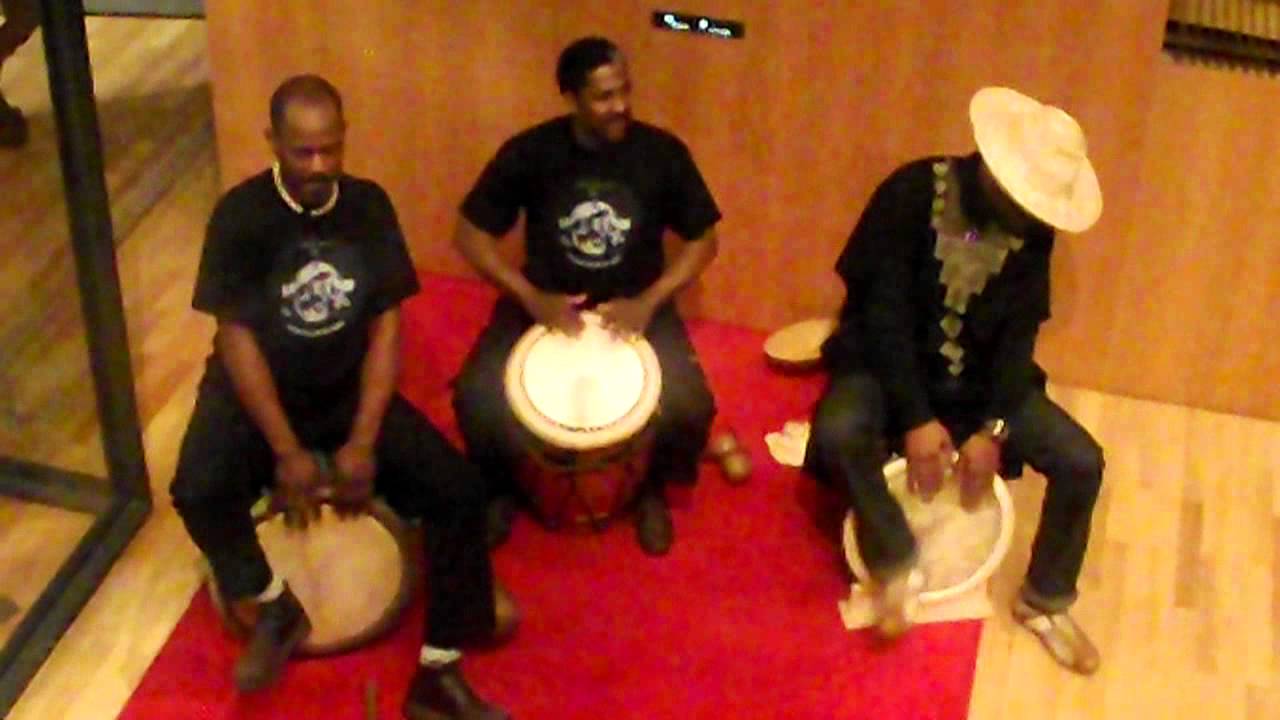 A LA RENCONTRE DU GWO KA avec LA COMPAGNIE BOUKOUSSOU 10/03/2013 cité de la musique