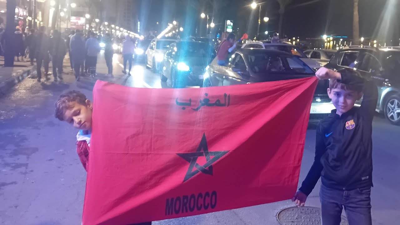 احتفالات المغاربة بفوز المغرب بكاس العرب #ديما_مغرب  #ابطال_العرب #طنجة_العالية #فاس 