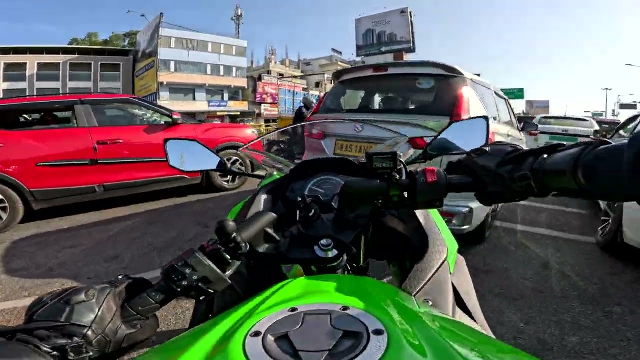 2025 Ninja 300 City Ride — Smooth Pulls & Engine Sound POV in 4K!