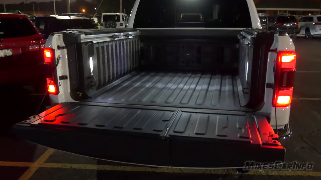 👉 AT NIGHT: 2021 RAM 1500 Longhorn - Interior & Exterior Lighting Overview
