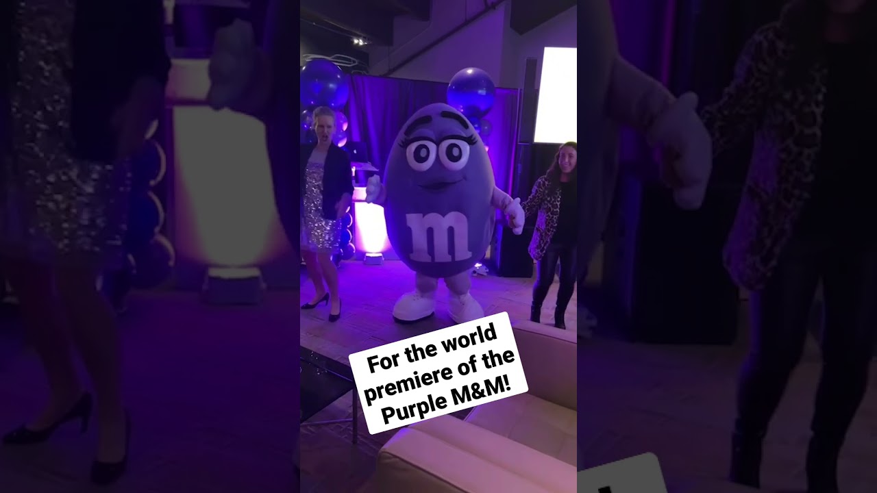 #goinuponatuesday #purple M&M #worldpremier
