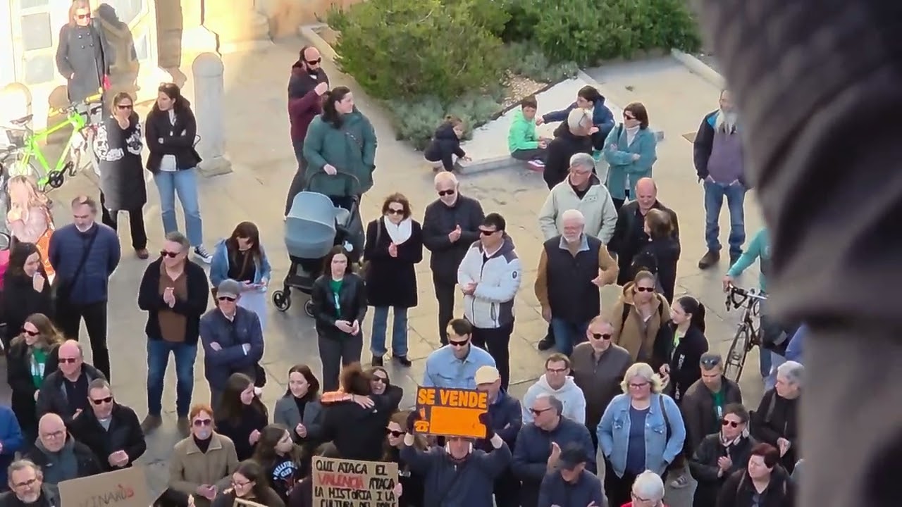 Concentraci&oacute; i protestes, reglament municipal normalitzaci&oacute; ling&uuml;&iacute;stica, 1,Vinar&ograve;s News, 2, 26-3-26