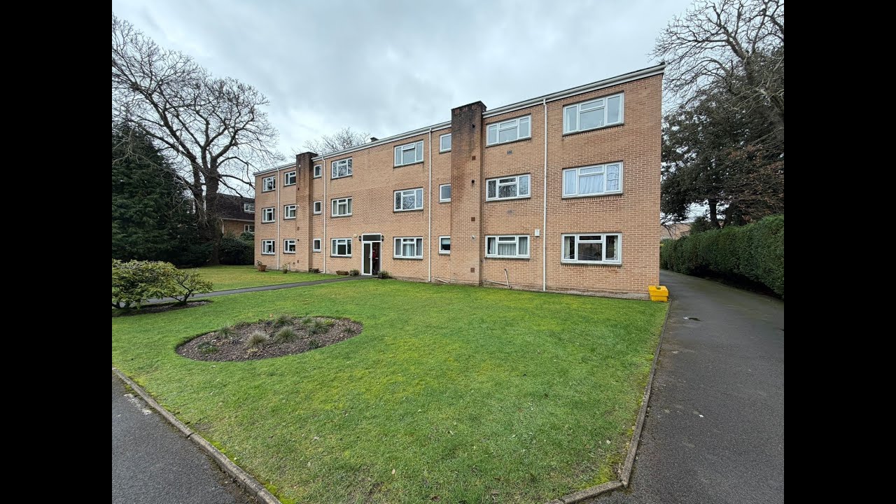 Spacious two double bedroom first floor flat To Let #thackerandrevitt 