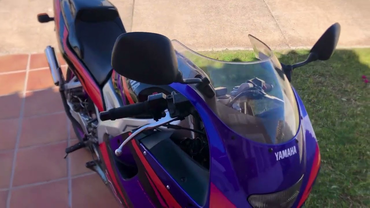 Nueva tapa de col&iacute;n Yamaha TZR80RR