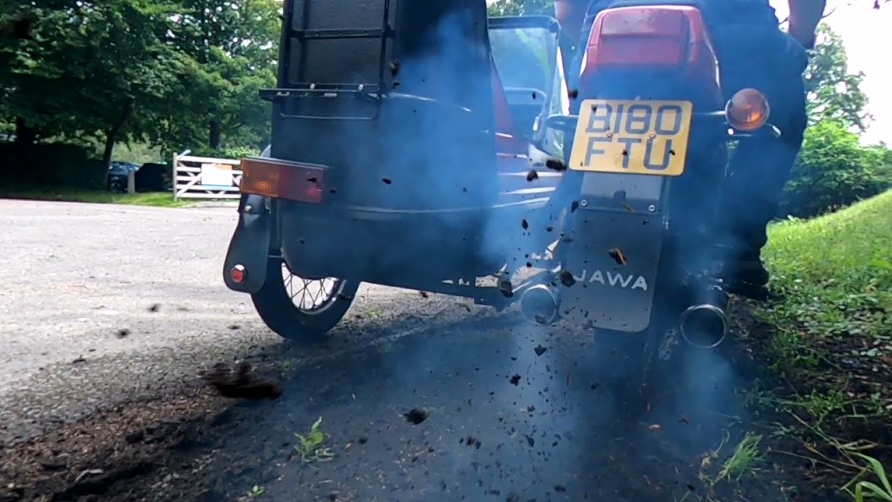 Jawa 350 jawa 638 velorex700 stunt wheelie