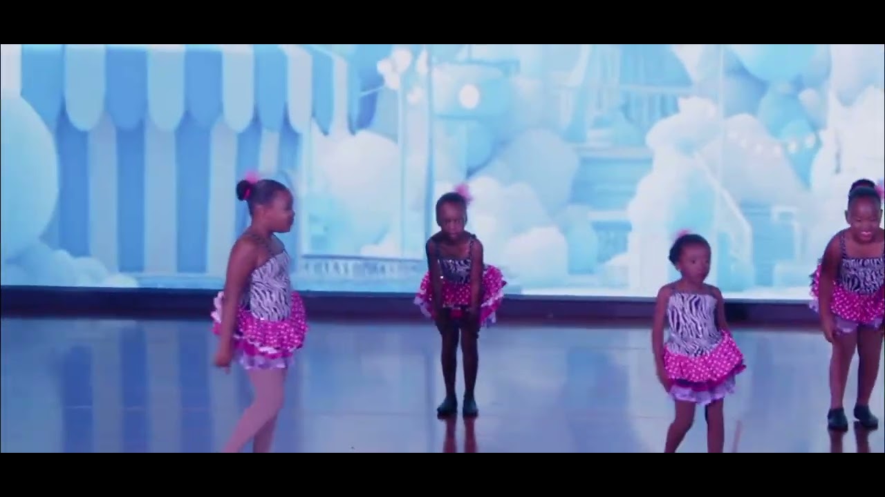 “I Ain’t Worried” | Juniors | Fireflies Dance School Recital (July 2025)