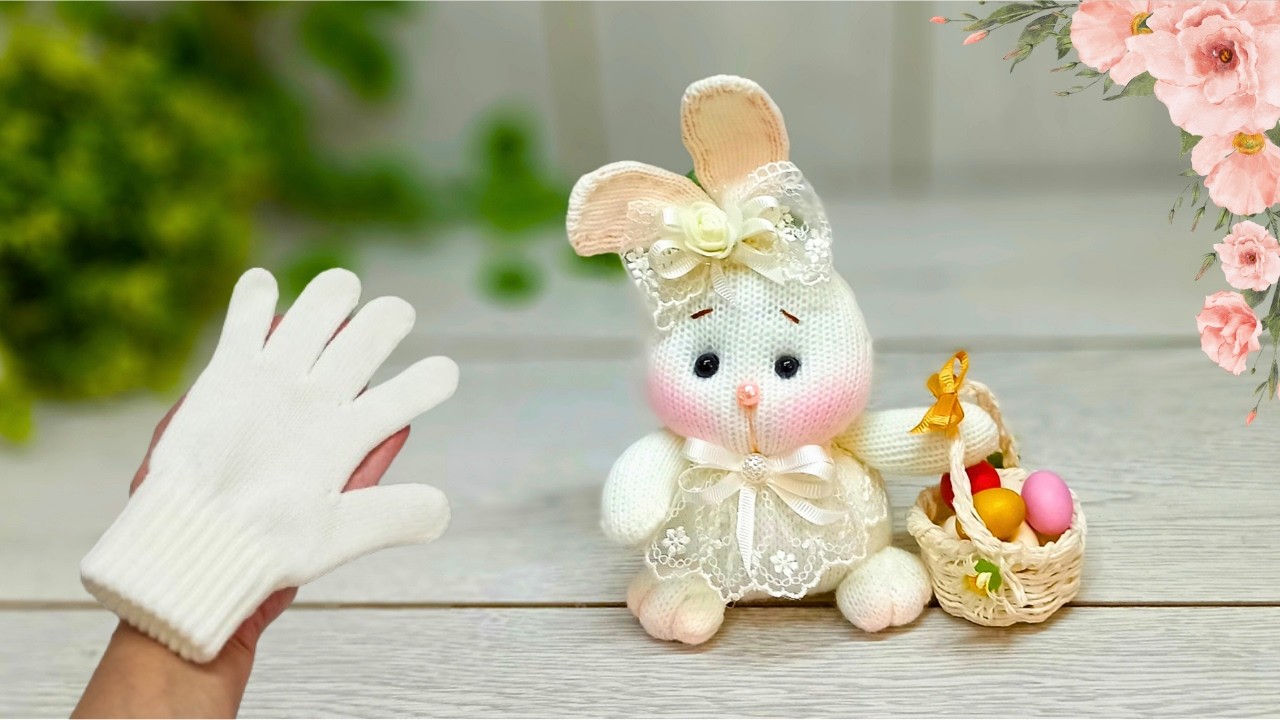 Это так мило и просто🐇Я сделала замечательного кролика из перчатки🧤Отличная идея для начинающих