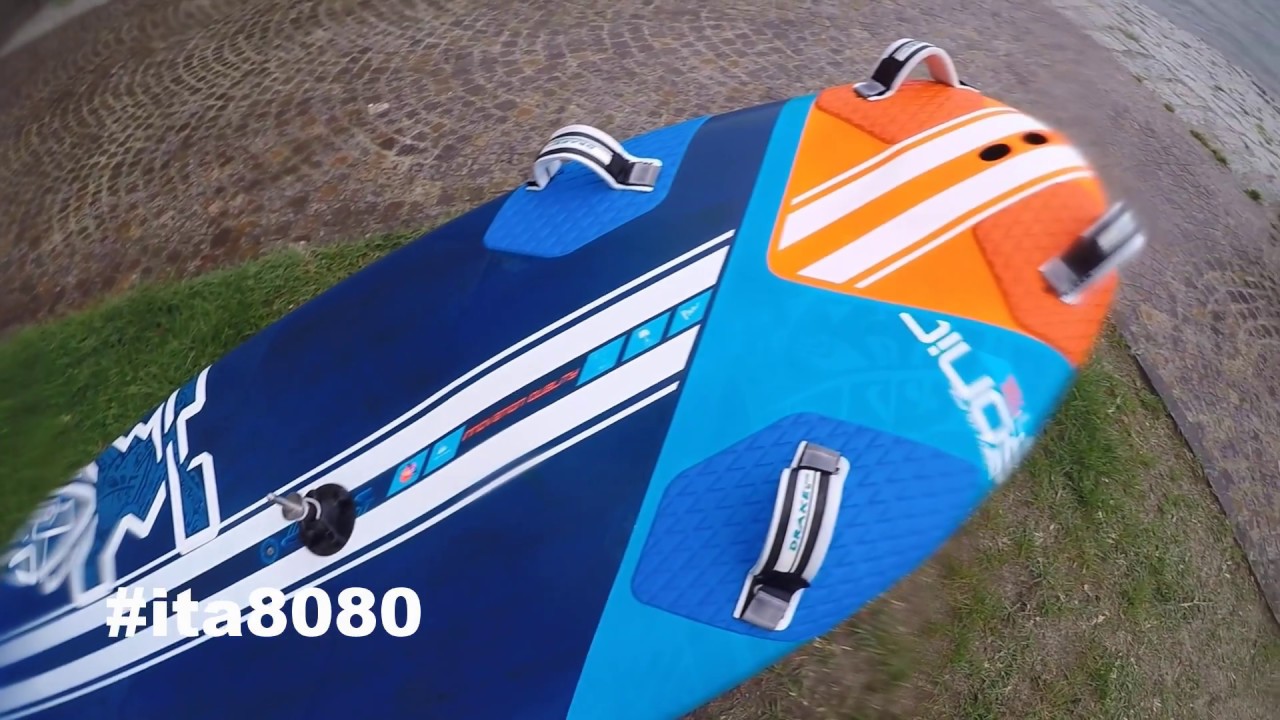 Slalom windsurfing - Cerro, Lago Maggiore - Loftsails RacingBlade 8.6 & Starboard 85 2018