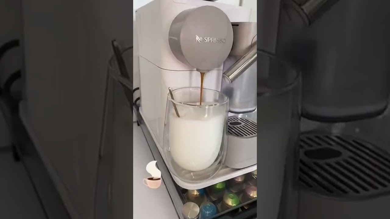 Coffee Capuccino by Nespresso Lattissima One Marker De' Longhi