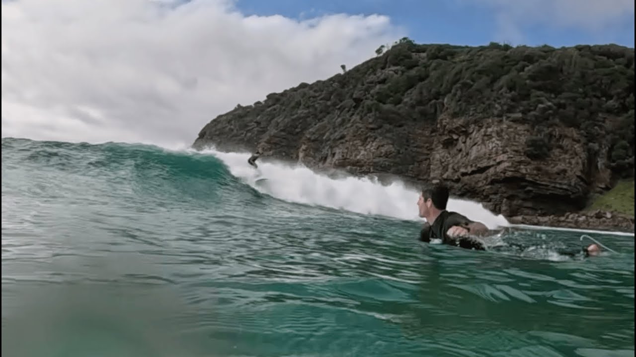 SURFING GLASSY BOOMERANG BEACH Part 2