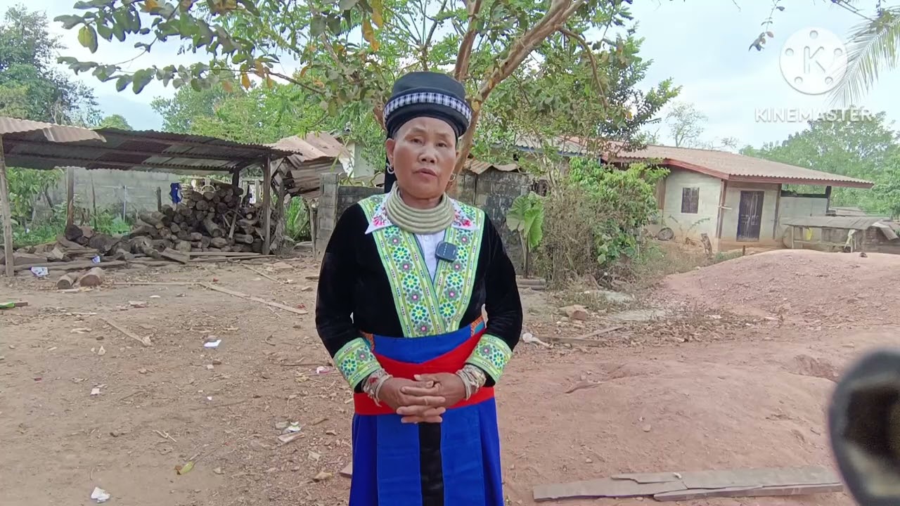 Kwv  txhiaj   tsaug hais rau ib tu  ntxhais nyob tom nyab laj teb nawb 