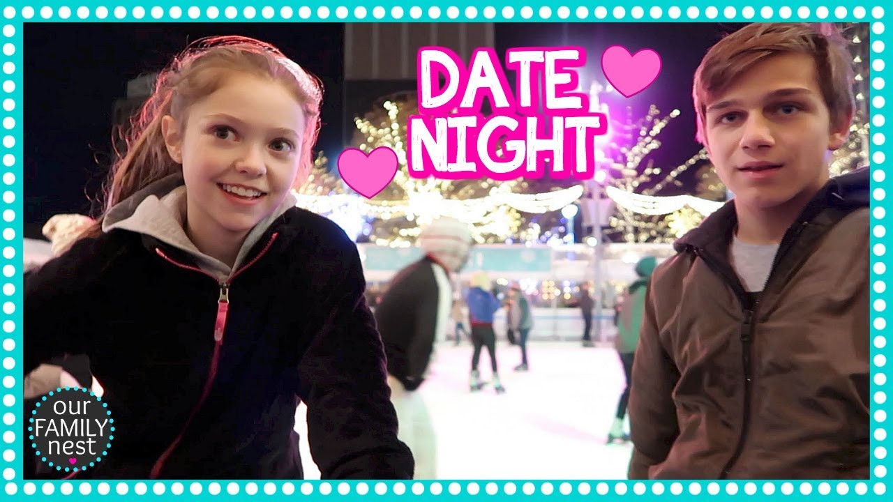 ROMANTIC ICE SKATING DATE NIGHT