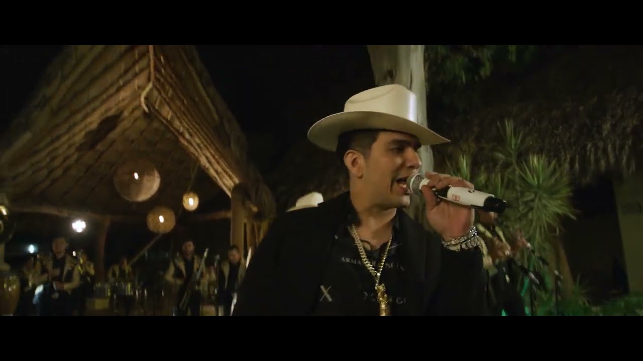Jovanny Cadena Y Su Estilo Privado - El Costal Lleno De Piedras [En Vivo]