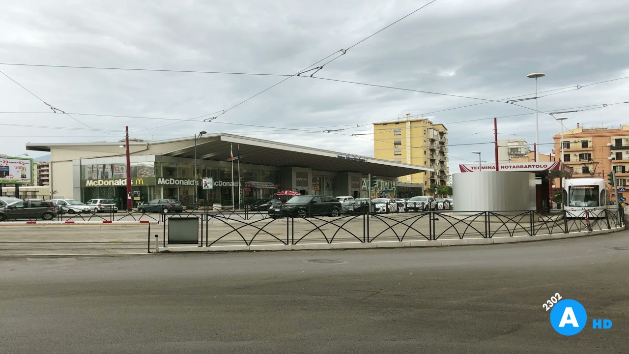 Annunci alla Stazione di Palermo Notarbartolo