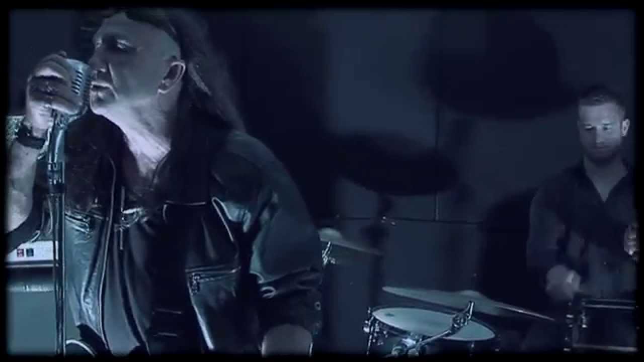 Aurora - Nem történik semmi (hivatalos videóklip / official music video) 2014.