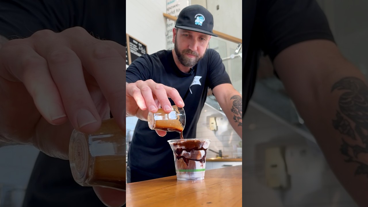 Here&rsquo;s how we make a iced mocha here at Artisti Coffee Roasters ☕️