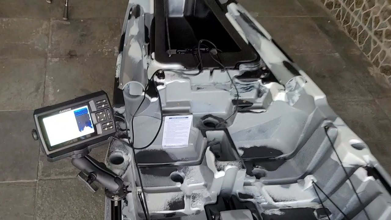 Instalação do sonar Garmin Striker 5 CV no Caiaque Predador