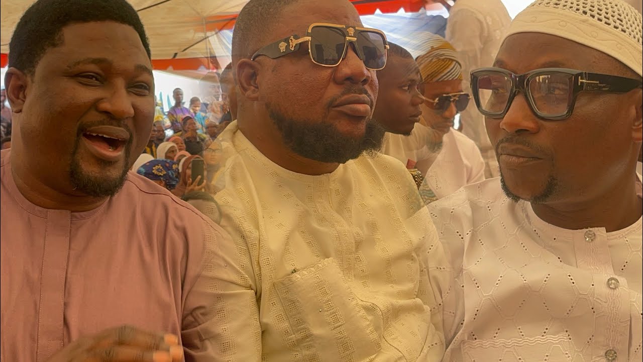 See As Saheed Osupa boys and Pasuma Brother honor Tiri Leather at first Ramada lecture 