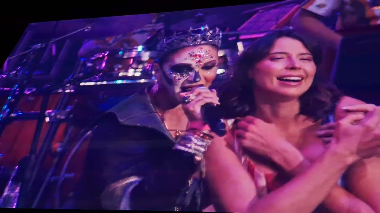 LILA DOWNS CANTA 