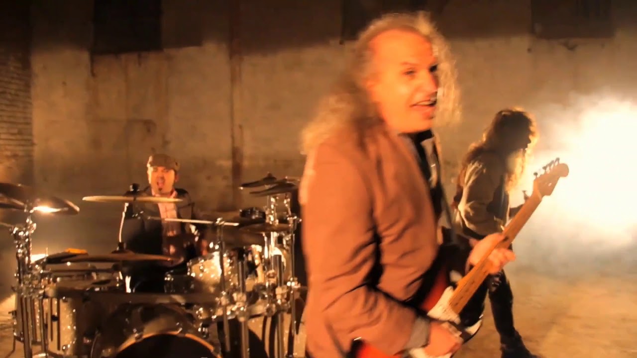 No lo aceptaremos.- BARÓN ROJO. Videoclip Oficial
