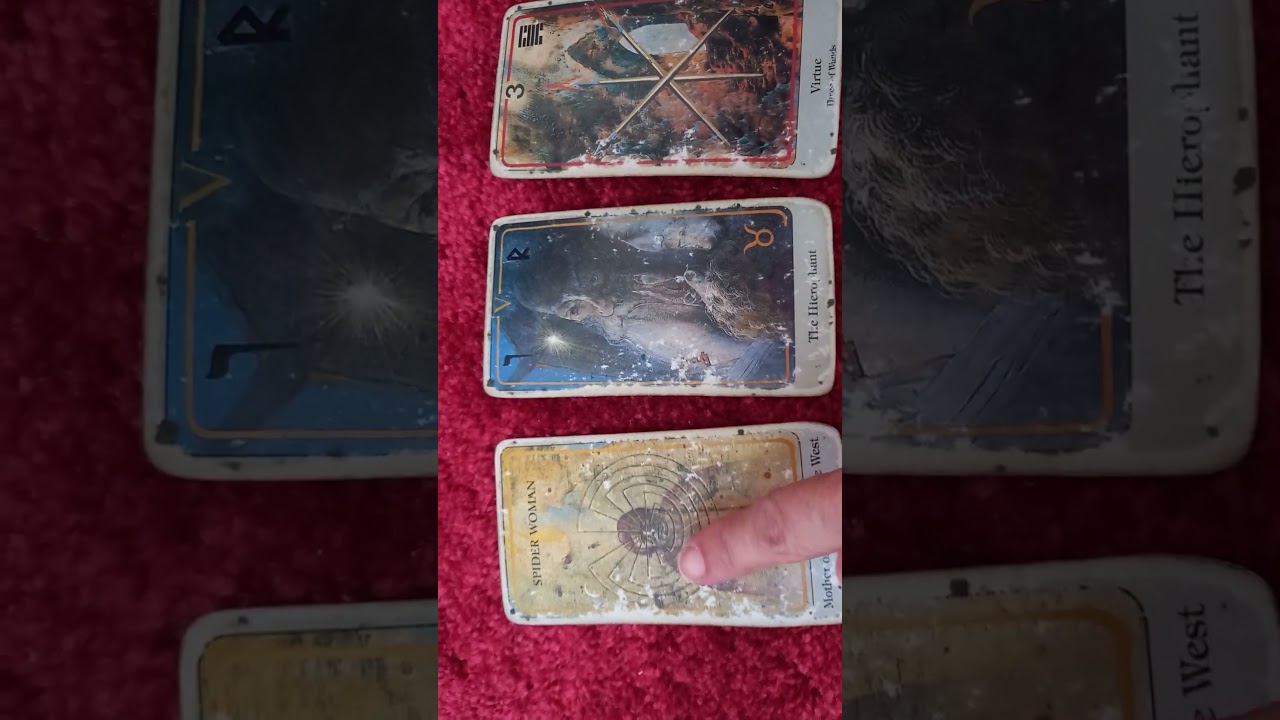 #familydynamic  #hierophant #queenofpentacles #3ofwands #threeofwands #tarotspreads #3cardspread