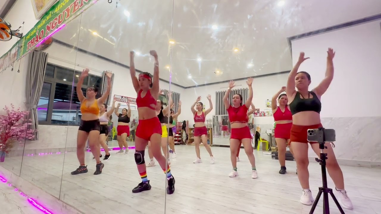 Bài Aerobic tổng hợp giảm mỡ hiệu quả/ Thảo Nguyên Aerobic 