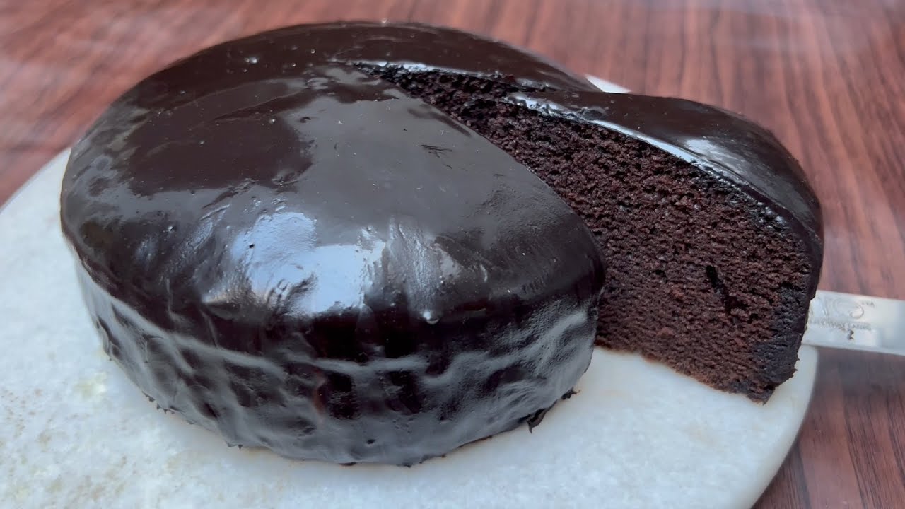 एगलेस चॉकलेट केक बिना ओवन के,कुकर में ।Quick recipe of No Egg,No Oven,moist Chocolate Cake in cooker