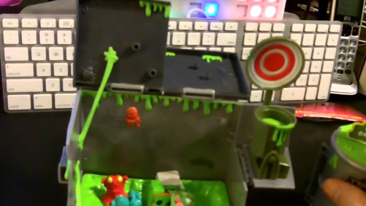 The Trash Pack Dunk'n Dumpster Review & Unboxing - Trash Pack Series 2