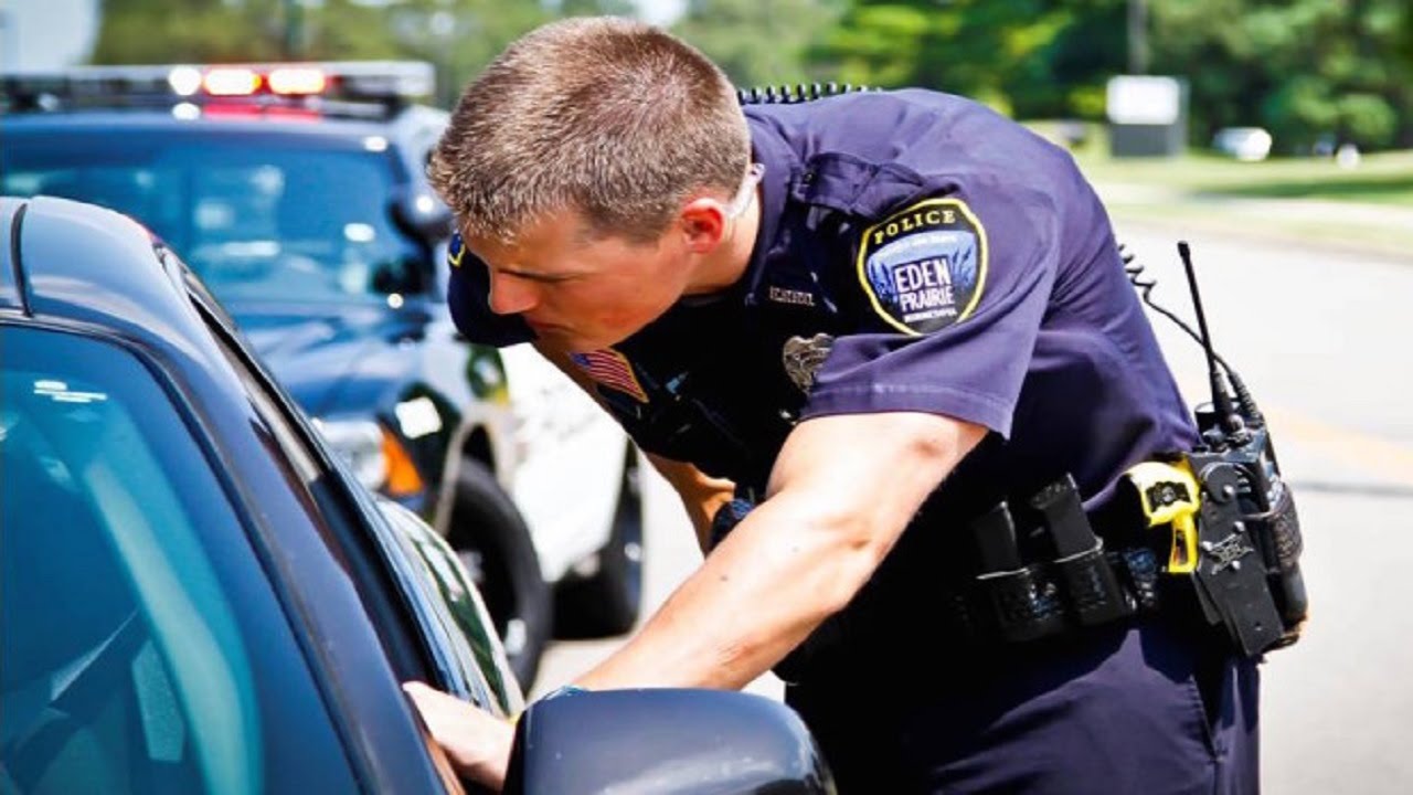 Do's & Don'ts Checklist For Police Encounters