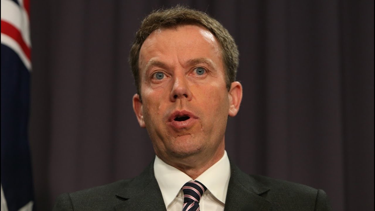 Education minister &lsquo;refuses to take responsibility&rsquo; for poor education rankings