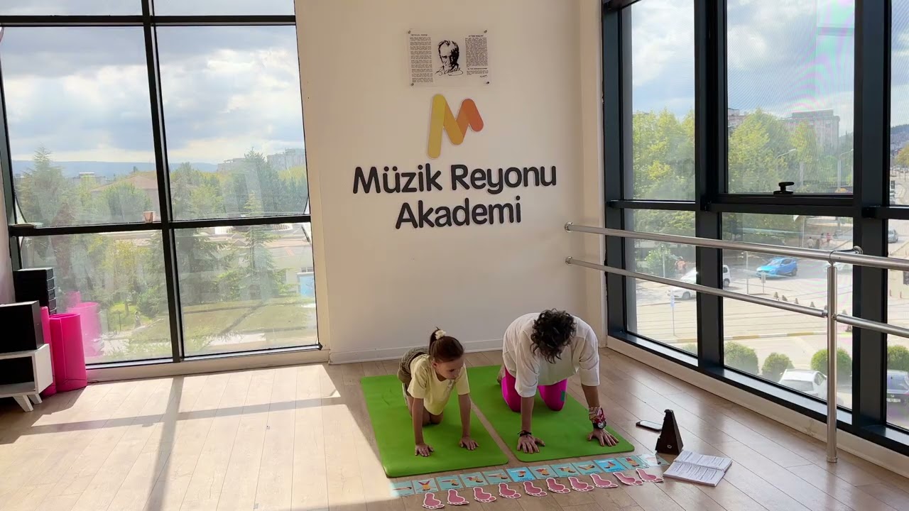 Çocuk Yoga Dersi:Ayaklarımız Bizi Dünyanın Kedilerine Götürüyor #kidsyoga #çocuk #çocukyogası #cats