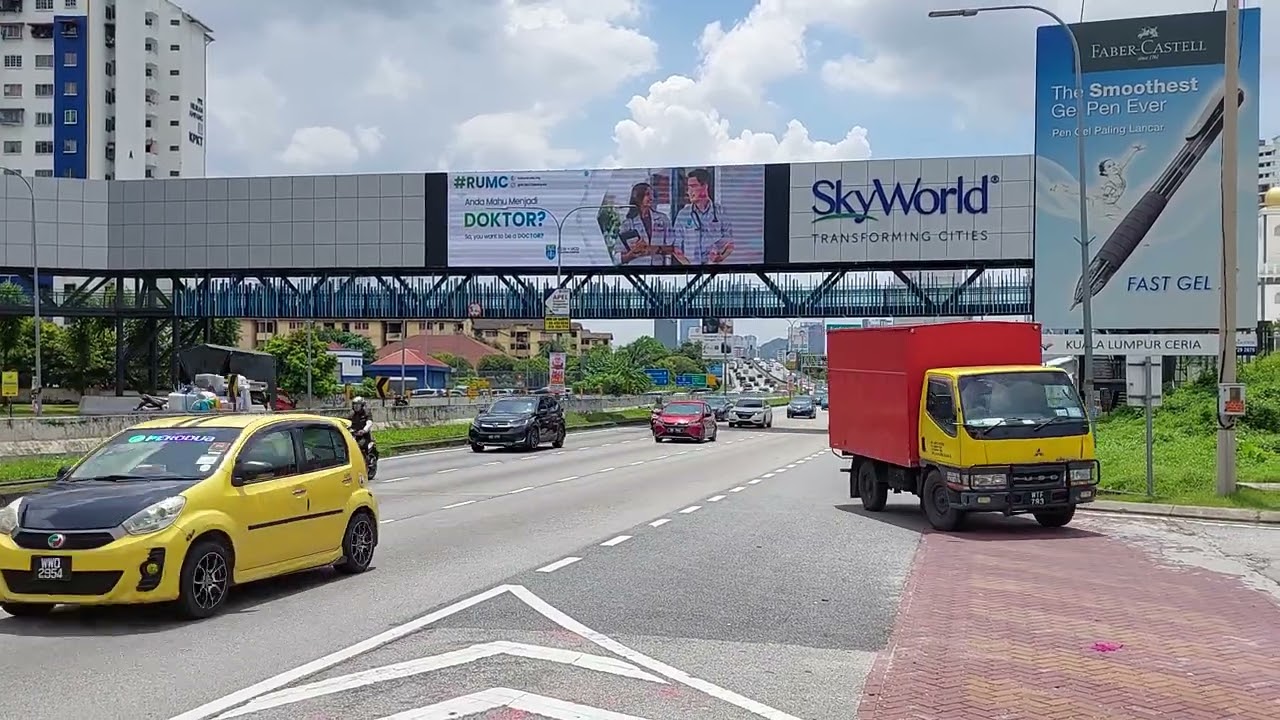 Kuala Lumpur MRR2 Middle Ring Road II Digital Billboard Advertising Malaysia DOOH Advertising