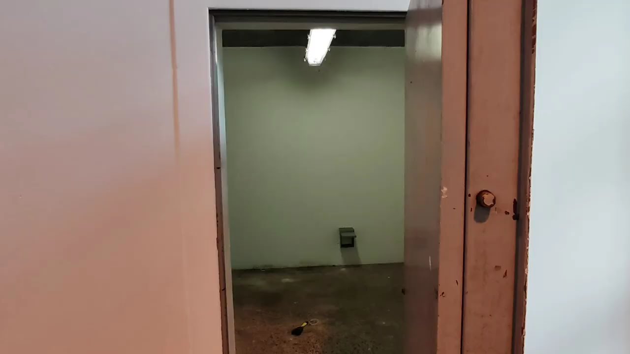 192 sqm Warehouse to Rent in Meadowdale | High Visibility with Large Office Component