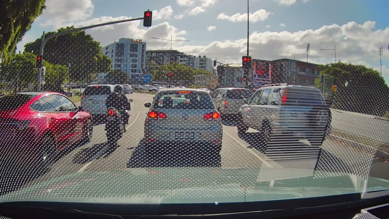 Dashcam footage of travel from Bracken Ridge to Southbank via the Gateway and Inner City Bypass.