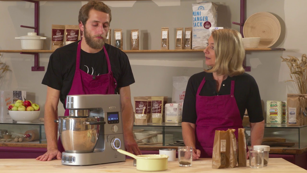 Brotgewürz mahlen mit der Kenwood Cooking Chef Gewürzmühle | Kruste&Krume Basic