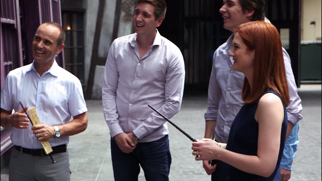 Harry Potter Cast Experiences the Magic Windows in Diagon Alley