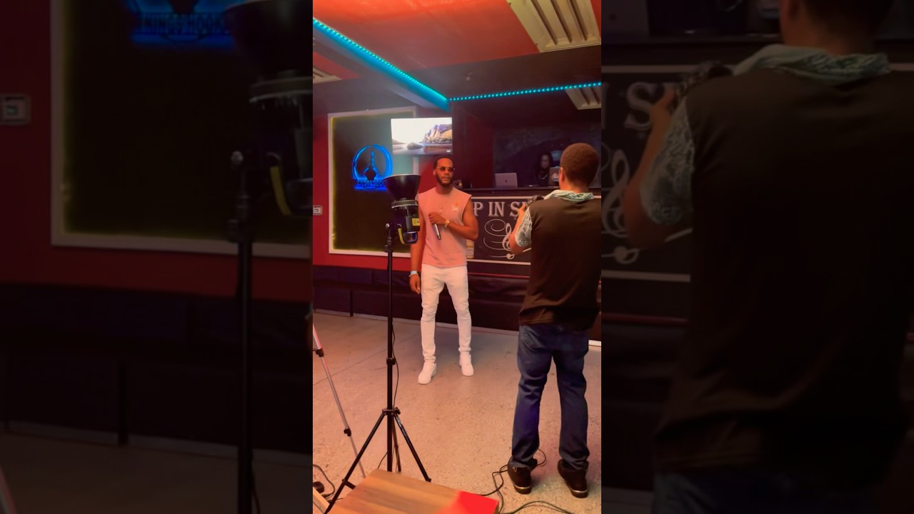 Snippet Dee Wilson Believe In Me & Special Features “LIVE” 