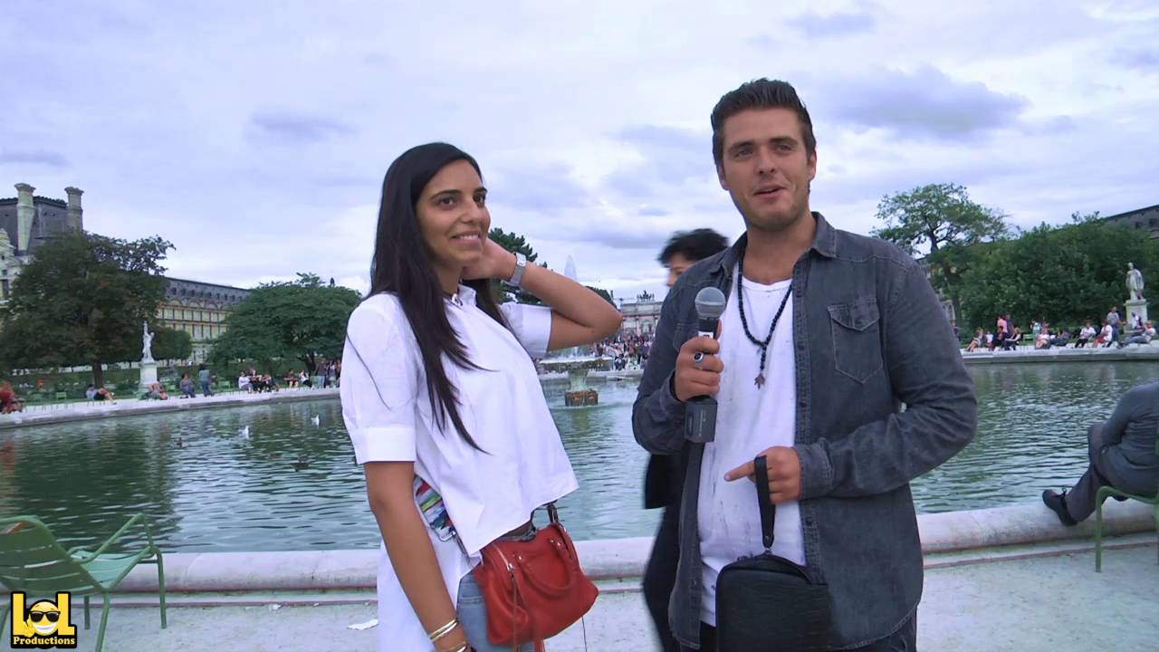 Demande en mariage : Le faux journaliste - Caméra cachée