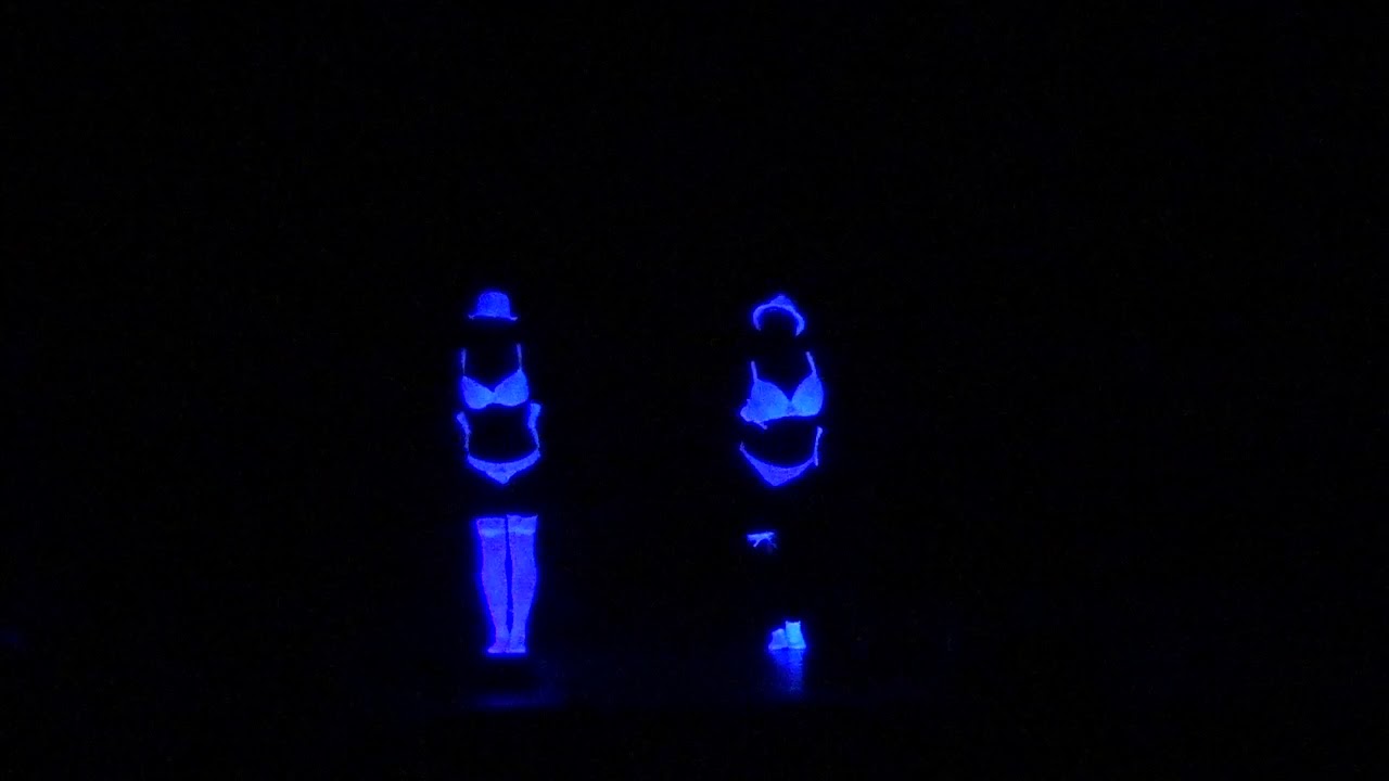 Die GROWN-UPS der TG Nieder-Roden mit ihrer Schwarzlicht-Show 2019