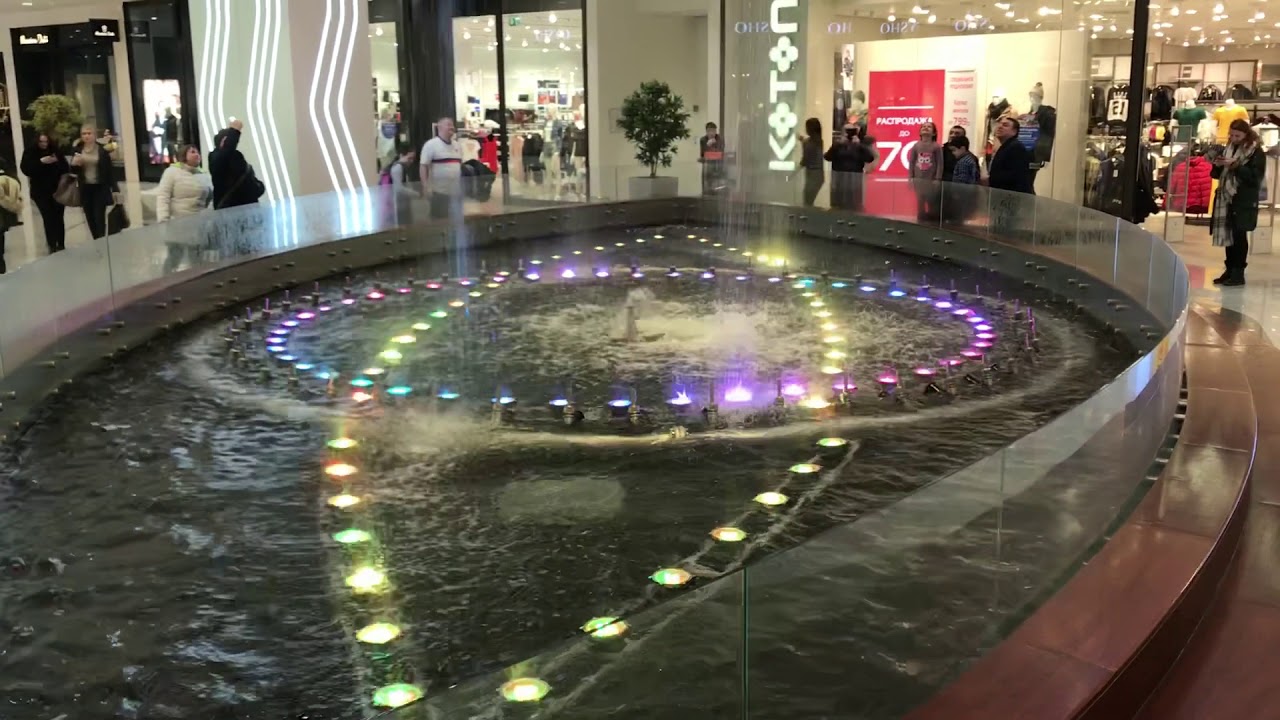 Светомузыкальный фонтан и танцующий водопад в ТРЦ 