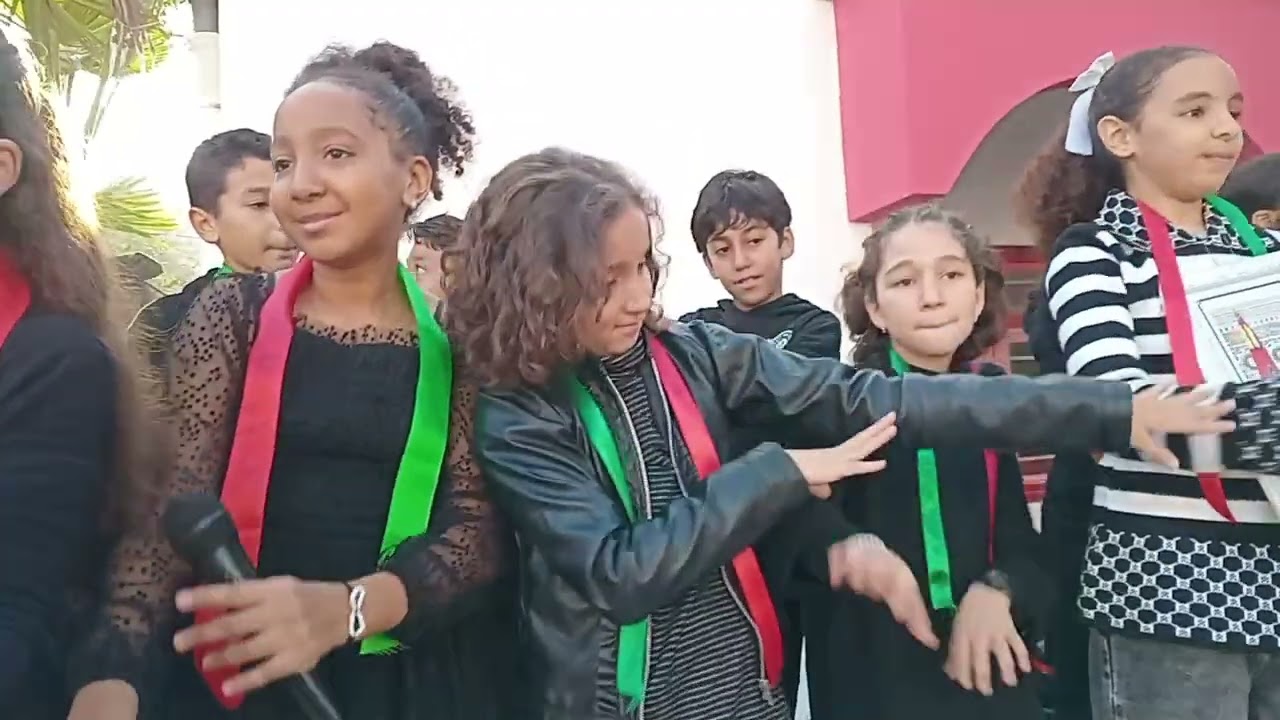 مغاربة و الله حامدين من أداء تلامذة المستوى السادس...مدرسة المسيرة