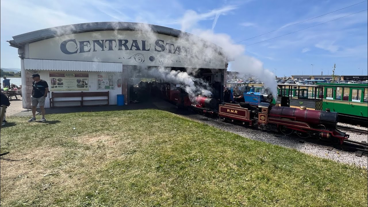 Rhyl Miniature Railway - Full lap of 1 mile track