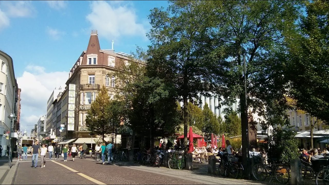 Karlsruhe City und Einkaufstraße im Oktober 2014