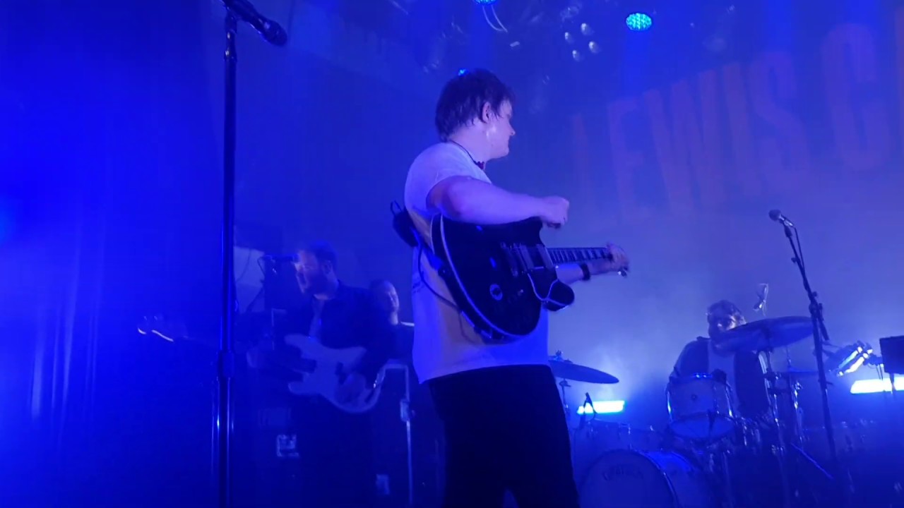Lewis Capaldi - Fade (Helsinki, Tavastia 14.11.2019)